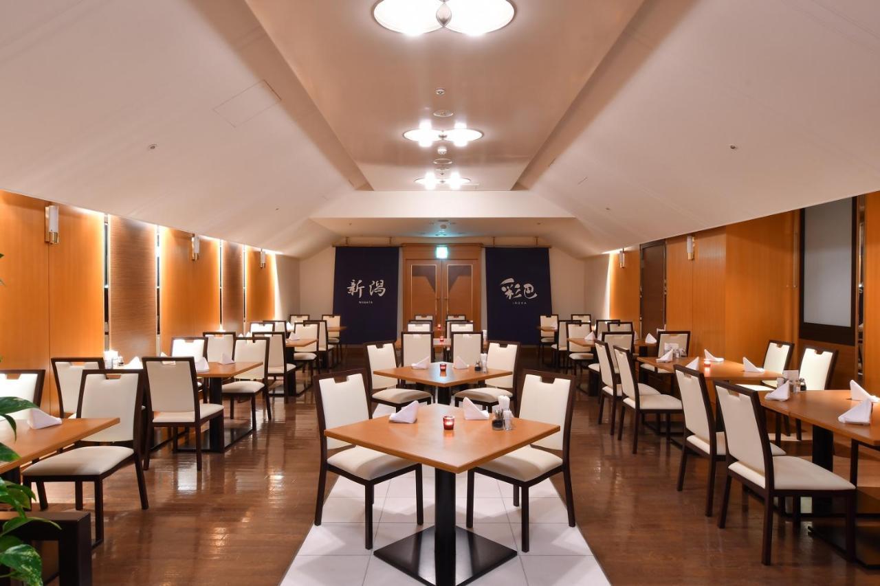 Art Hotel Niigata Station Bagian luar foto