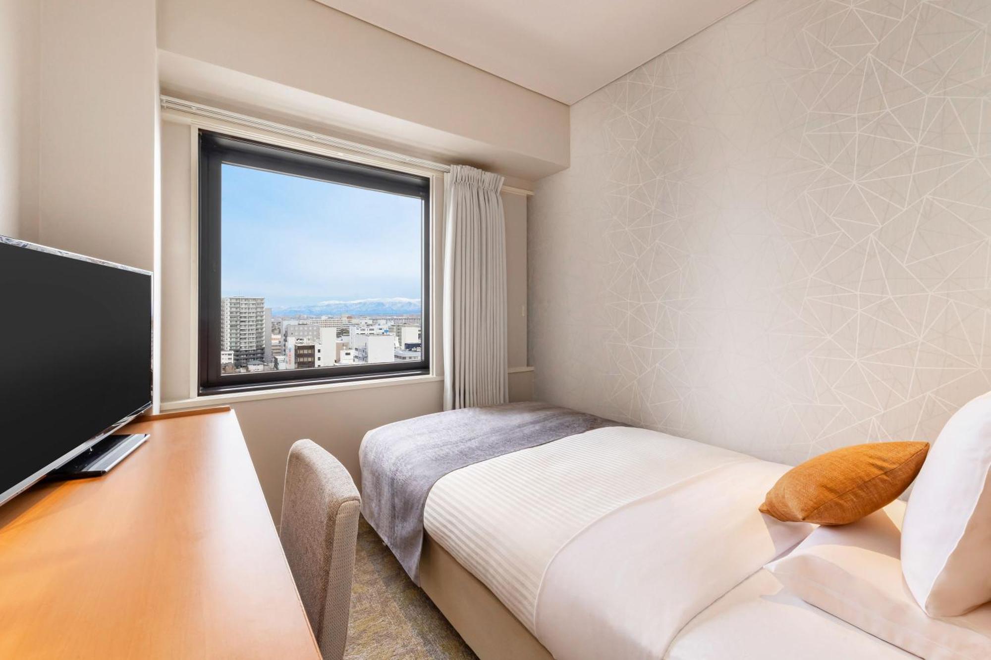 Art Hotel Niigata Station Bagian luar foto